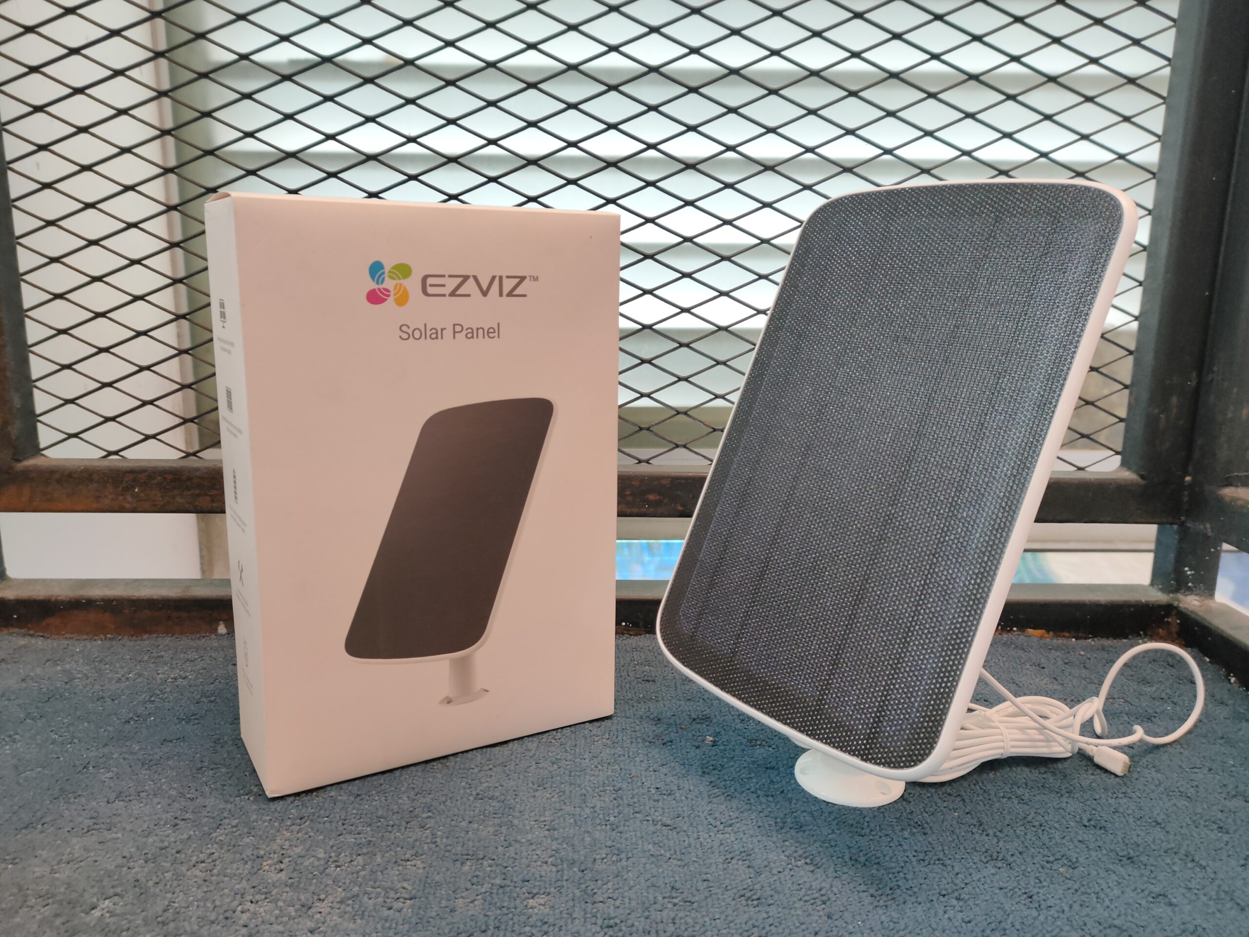 EZVIZ Solar Charging Panel