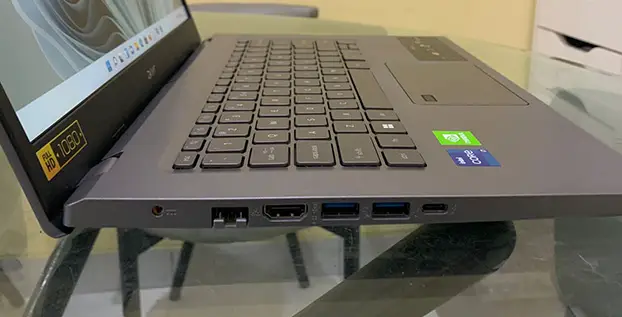 Acer Aspire 5 Slim - Port