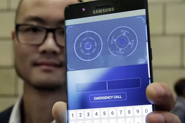 Teknologi Iris Scanner Bakal Jadi Pengganti Fingerprint di Smartphone 2 Galaxy Note 7