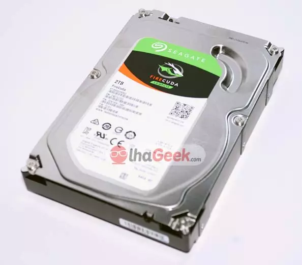 Review Seagate FireCuda 2TB 3.5" Flash Accelerated Drive, Bukan Harddisk Biasa 2 Seagate Firecuda 2TB_LhaGeek1