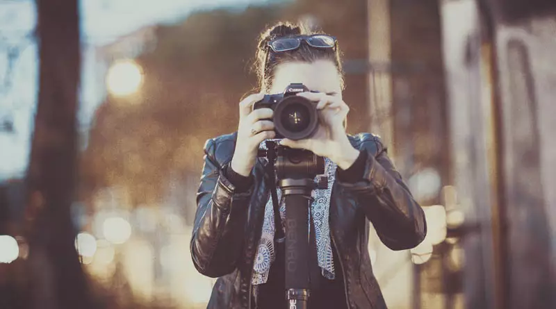 Kesalahan Besar Saat Menekan Tombol Shutter Kamera DSLR 2 Focus Kamera