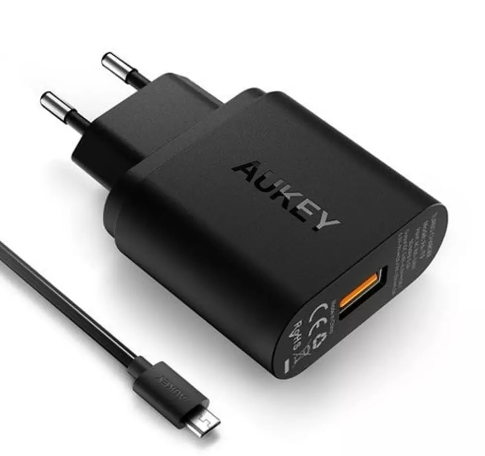 Rekomendasi Quick Charger 3.0 Terbaik untuk Smartphone Kamu 3 Aukey PA-T9