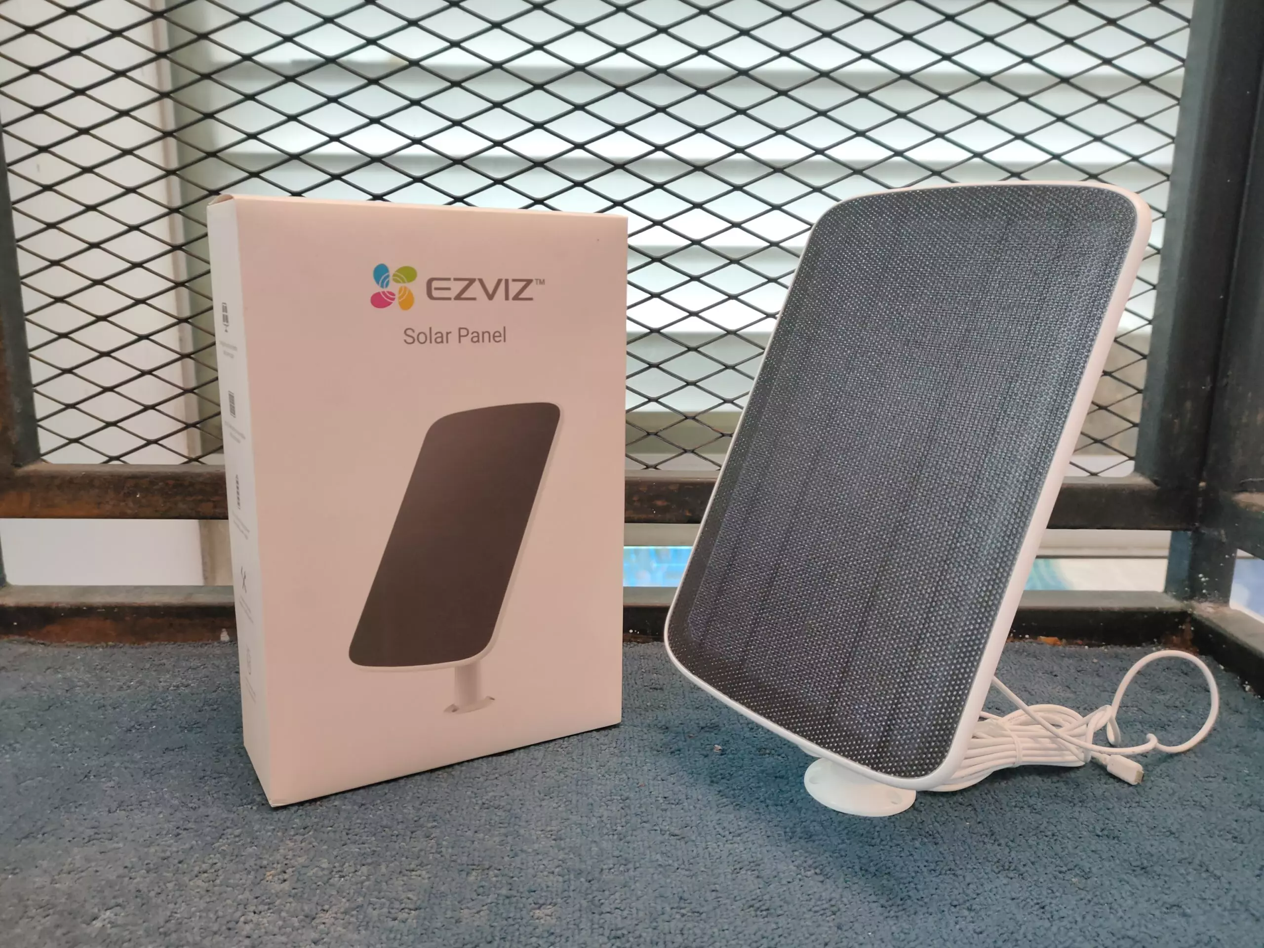 Review EZVIZ BC1C eLife dan Solar Charging Panel: Solusi Kamera Pengawas Pintar dan Hemat Biaya 5 EZVIZ Solar Charging Panel