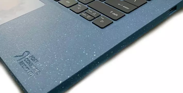 Review Acer Aspire Vero 14" (AV14-51), Laptop Ramah Lingkungan dan Hemat Energi 3 Acer Aspire Vero 14 - PCR